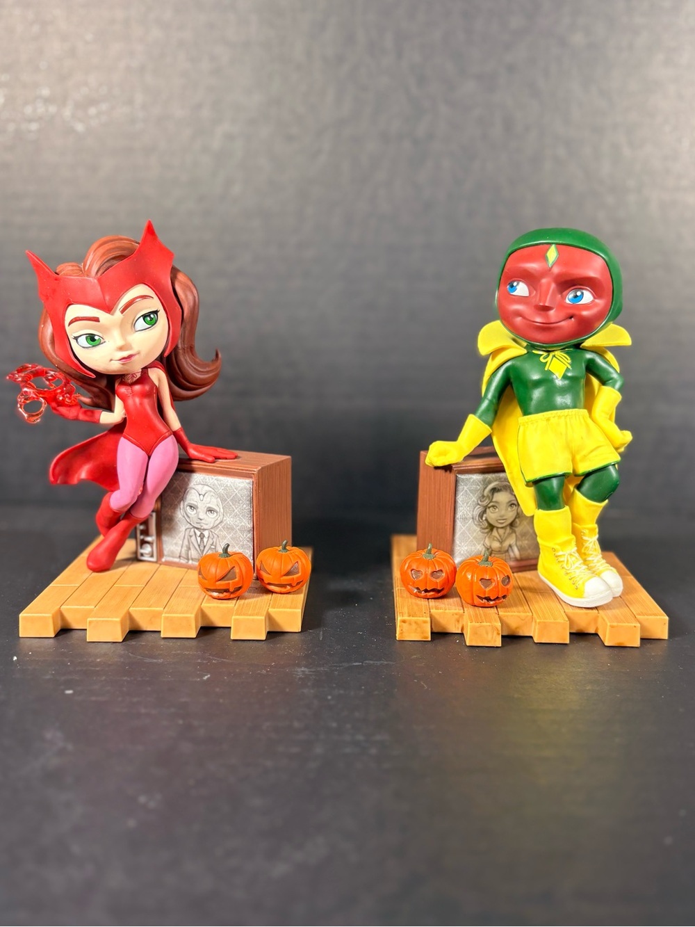 Marvel WandaVision Wanda & Vision Halloween MiniCo Statue Set